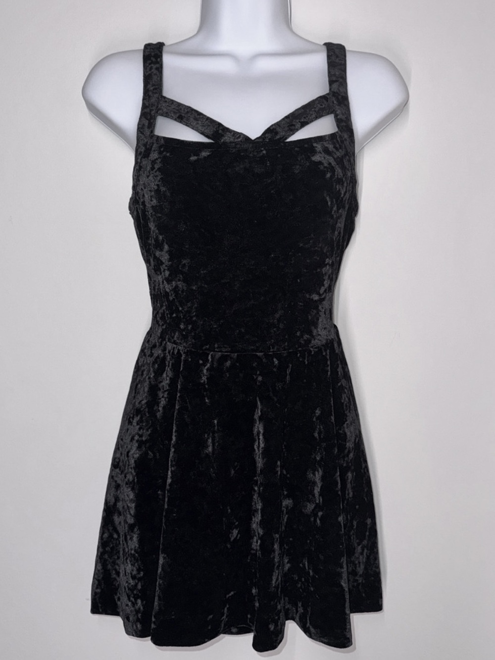 Forever 21 Black Crushed Velvet Strappy Mini Dress XS